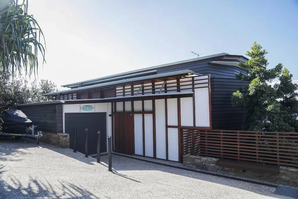 度假居 波因特卢考特Banyandah + Stunning Ocean Views + Sleeps 8别墅